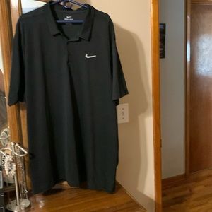 Nike 4XLT Polo in Black.
